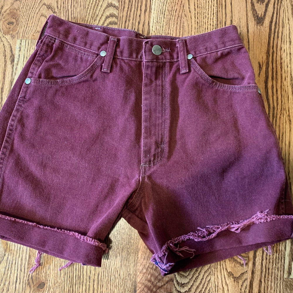 Vintage 90’s Wrangler Burgundy Cotton Raw Edge Denim Shorts 5 x 32